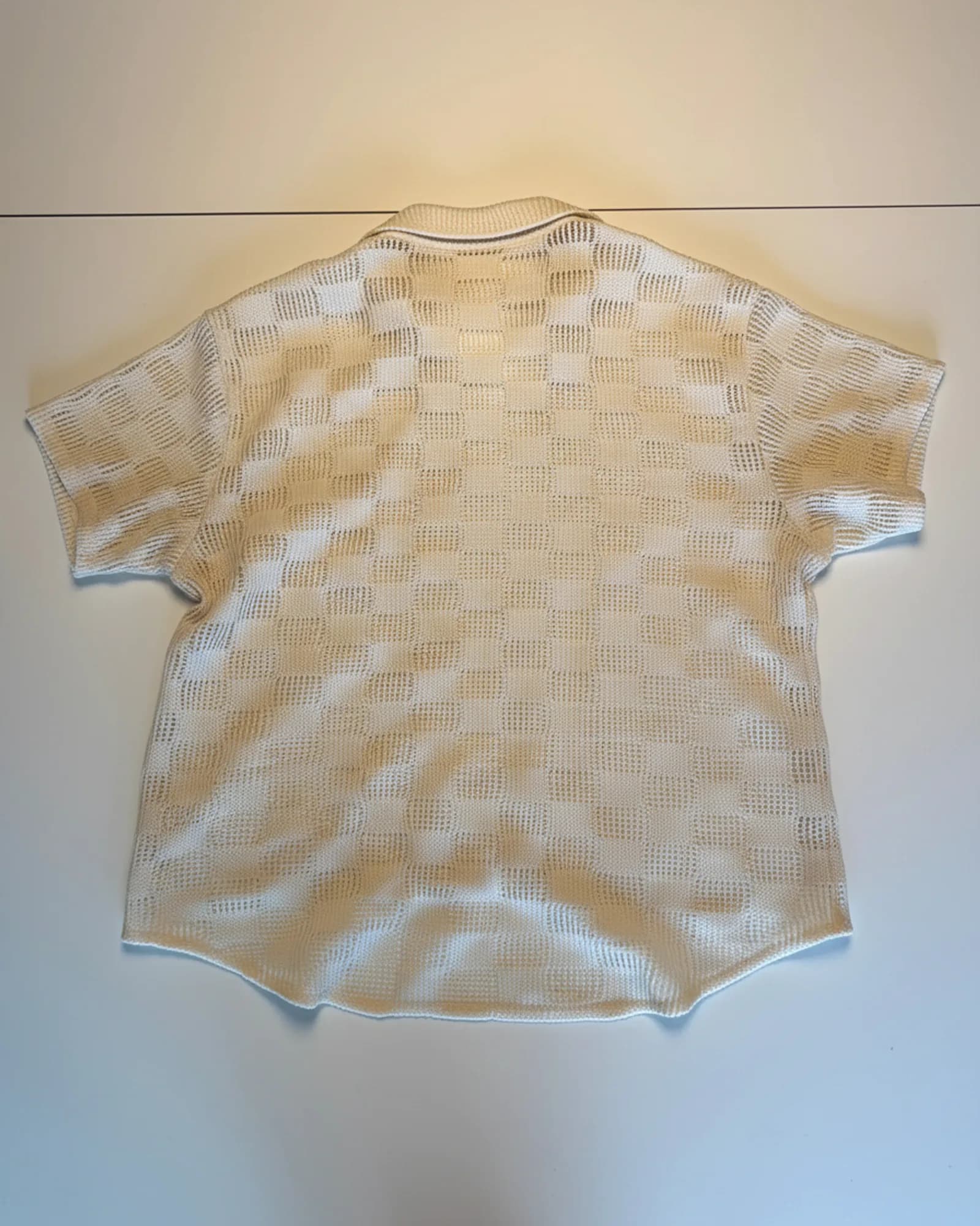 Unbranded חולצת קולר פתוח סרוגה, שמנת, מבט נוסף