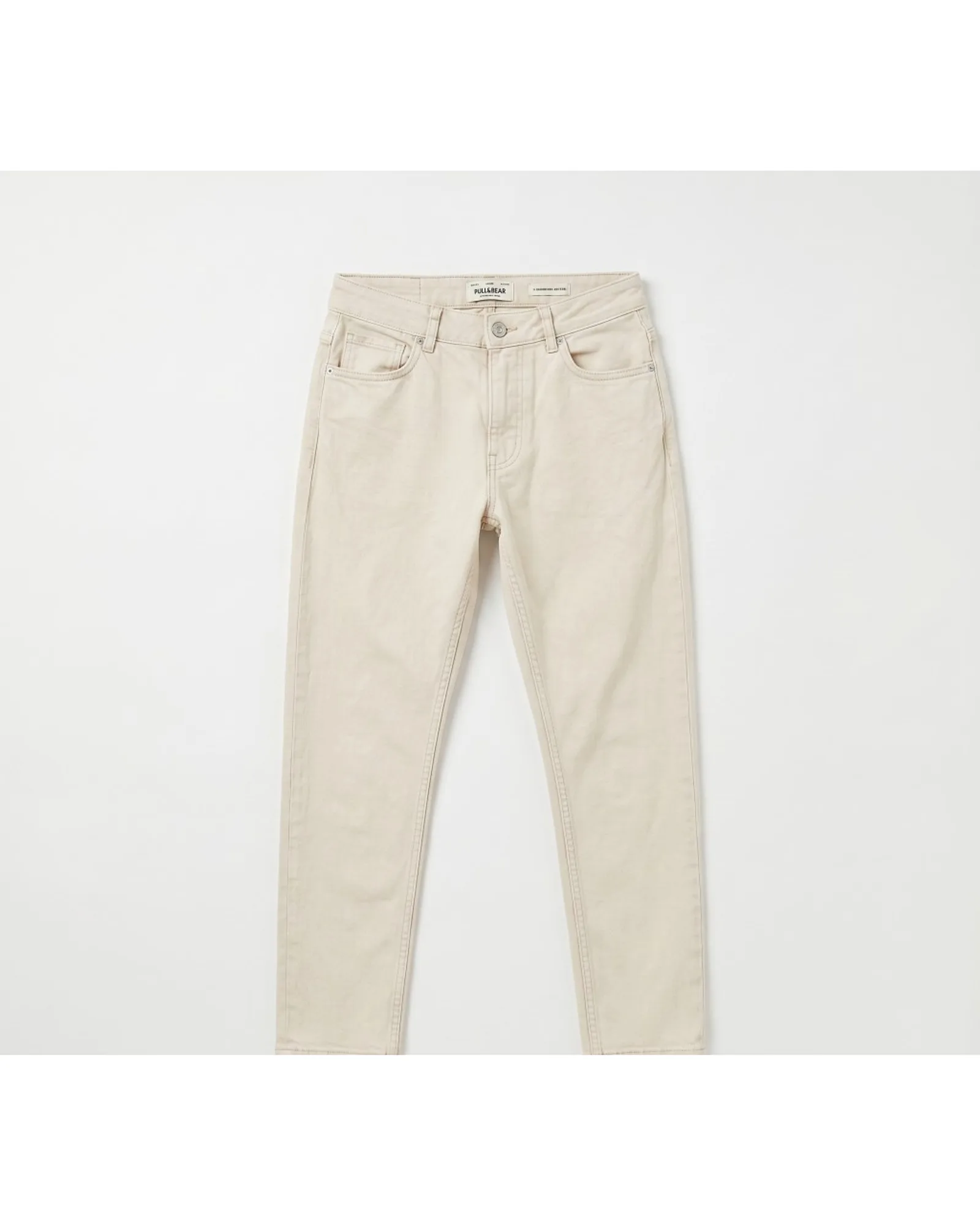 Pull&Bear ג׳ינס בגזרה מצטמצמת, שמנת, מבט קדמי