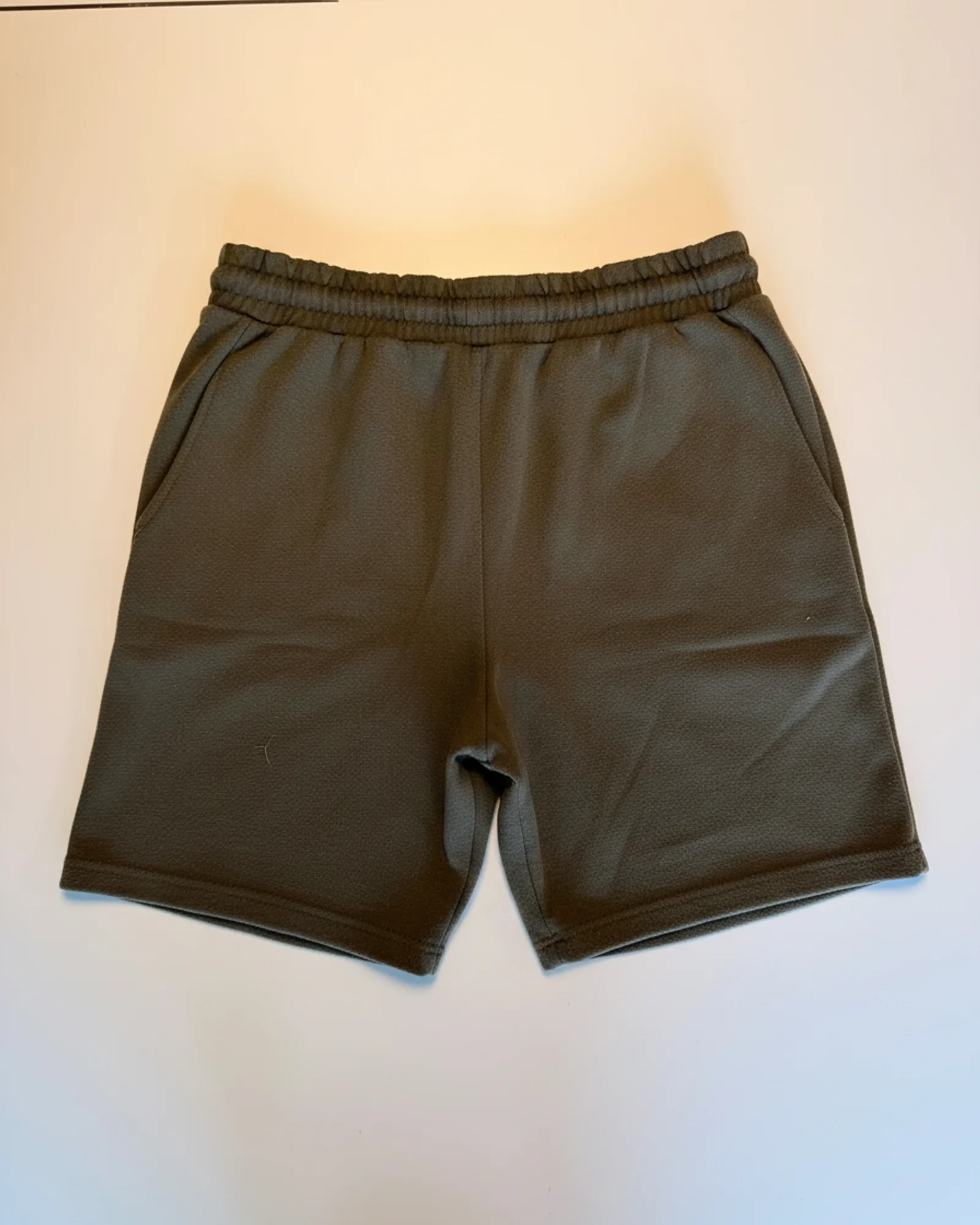 Unbranded מכנס טק, זית, מבט נוסף